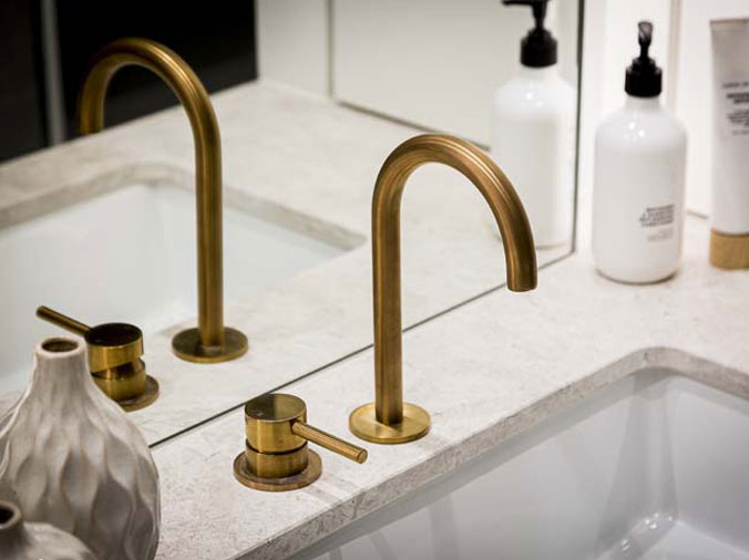 Bronze gooseneck kitchen faucet